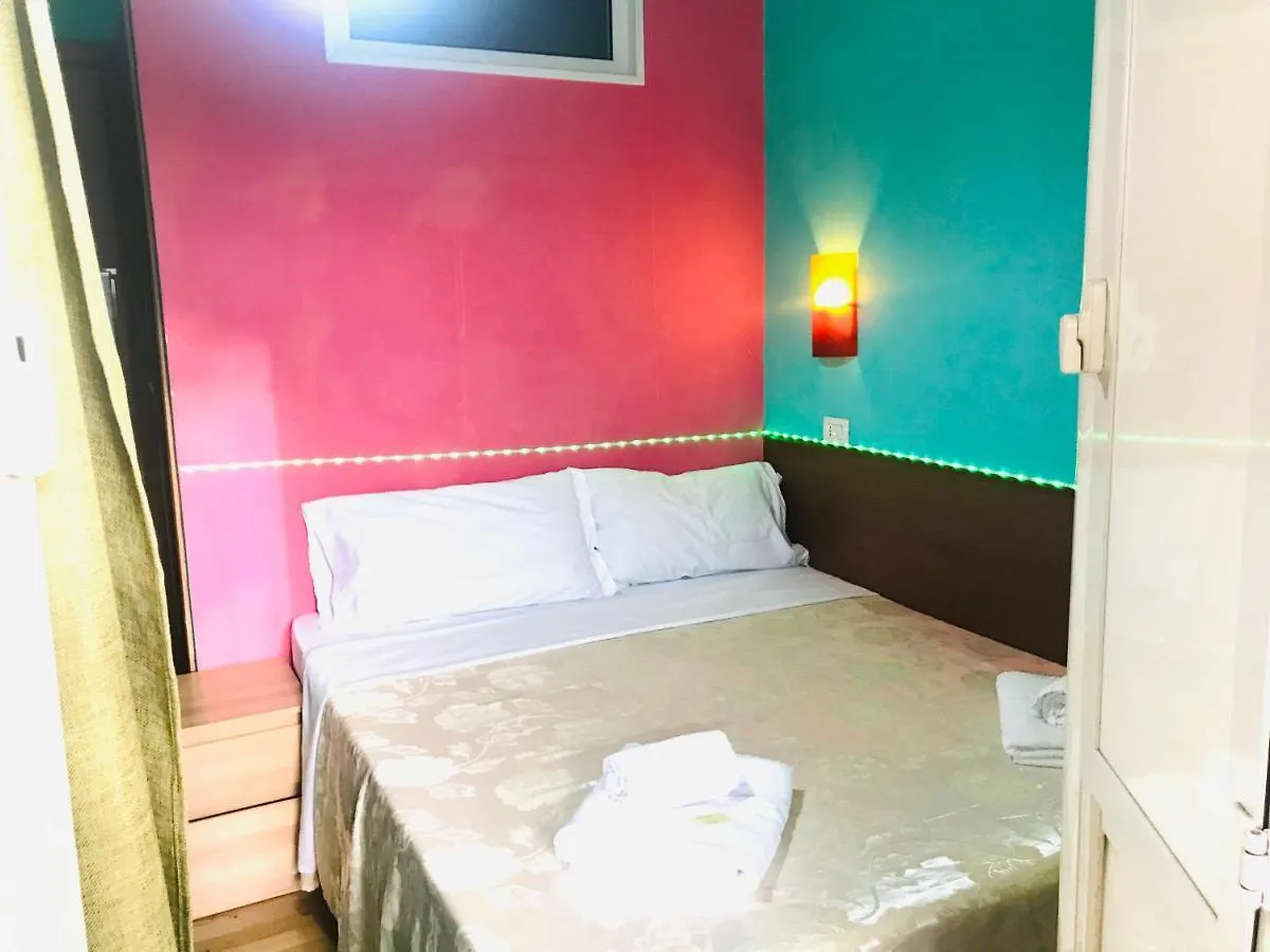 ***  When In Rome Accommodation Guest House Italy