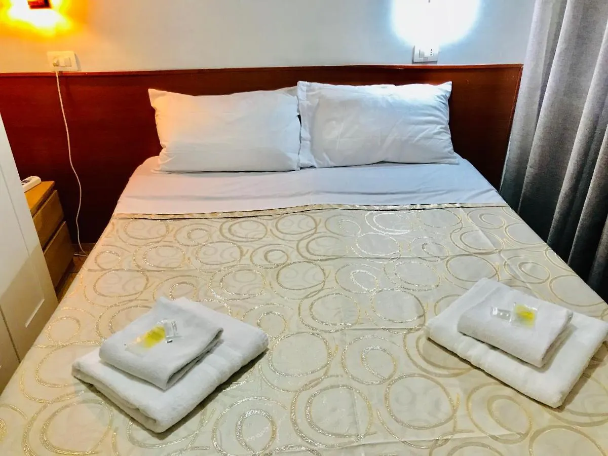 When In Rome Accommodation Guest House 3*,